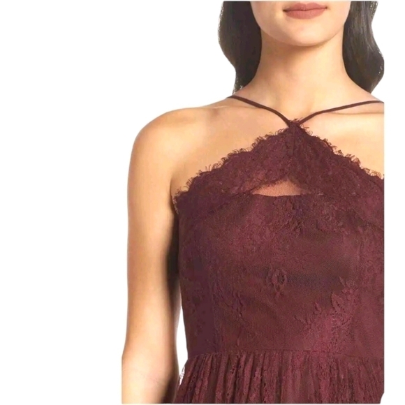 Heartloom Eloise Halter Lace Maxi Gown Dress Burgundy Eyelash Scalloped Med NWT - Picture 3 of 12